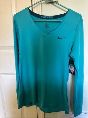 Nike Pro Long Sleeve V-Neck Top in Teal, XL, NWT